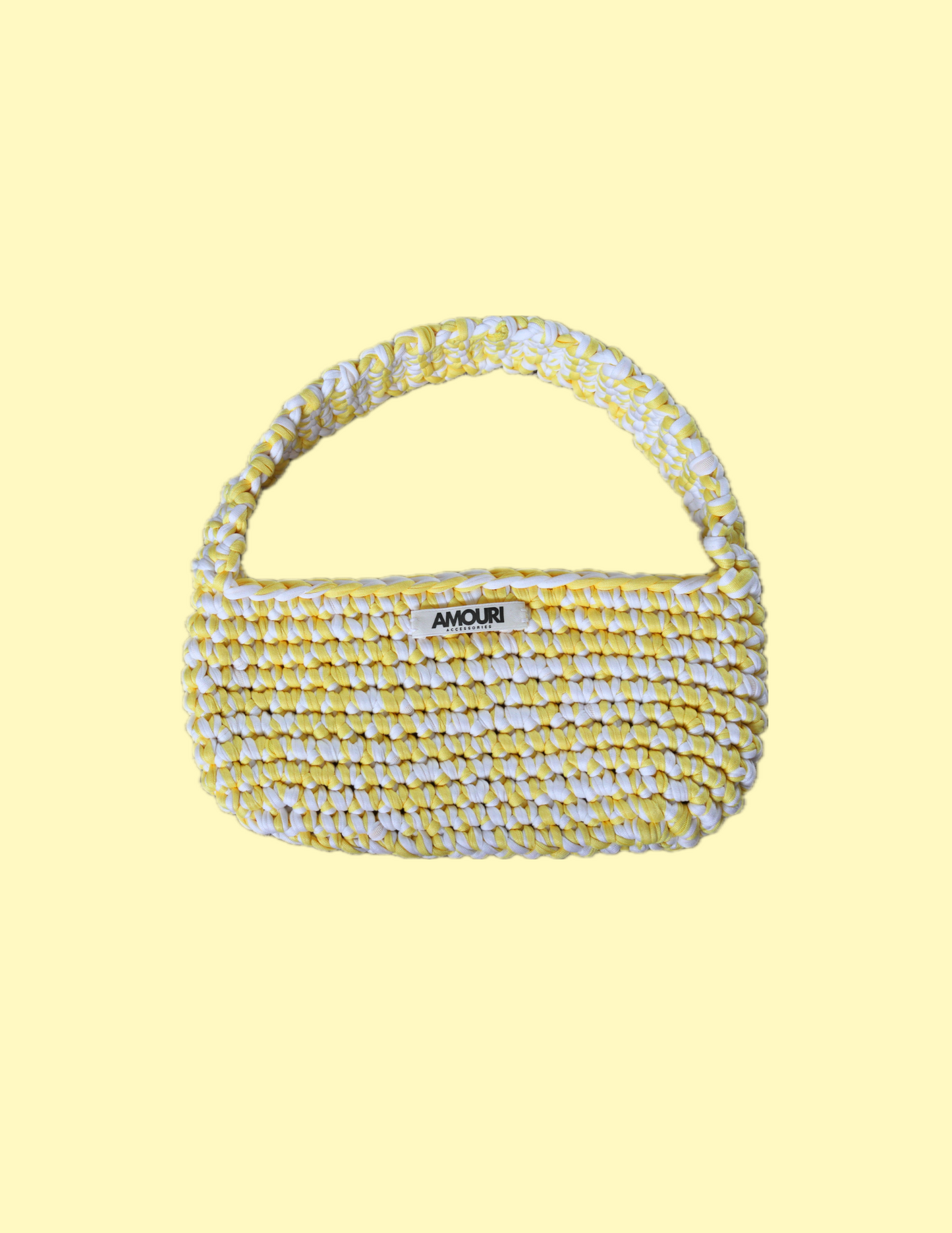 Shoulder bag in Butter Yellow